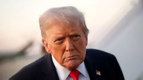 Trump and Xi Prepare to Meet in South Korea while the Social Media Platform Agreement Receives Green Light