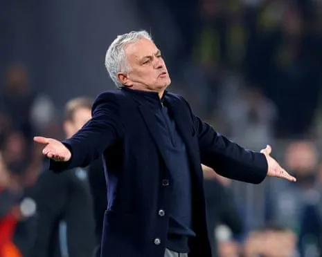 Benfica Involved in Talks to Appoint José Mourinho Following Termination of Former Manager