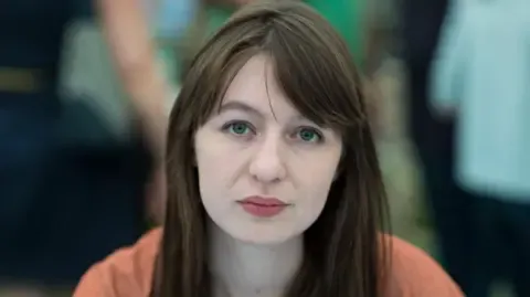 Irish author Sally Rooney states she will not visit the UK because of arrest fears