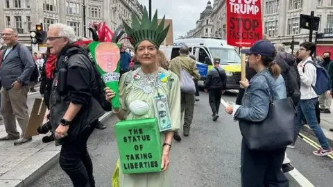 Countless Protesters Gather in Central London to Challenge Donald Trump's Return Diplomatic Journey