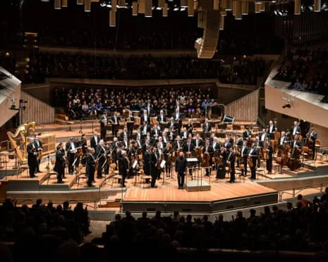 Composer Schoenberg: Concerto for Violin, Verklärte Nacht, Jacob's Ladder Album Review – An Engaging and Impressive Collection