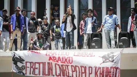 East Timor Abandons Initiative to Grant Free Vehicles for MPs After Large-Scale Demonstrations