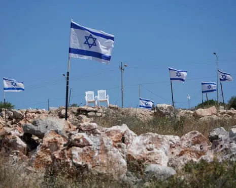 I'm a UK MP, a Doctor and of Jewish Faith. Here's What Happened Upon Trying to Enter the State of Israel
